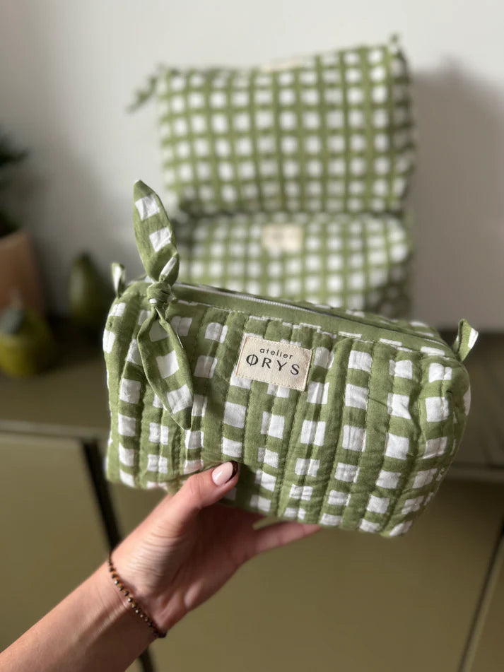 Trousse de beauté ou de toilette en tissu matelassé vichy, taille au choix - Ysé kaki