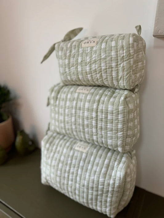 Trousse de beauté ou de toilette en tissu matelassé vichy, taille au choix - Ysé menthe