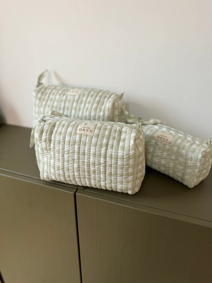 Trousse de beauté ou de toilette en tissu matelassé vichy, taille au choix - Ysé menthe