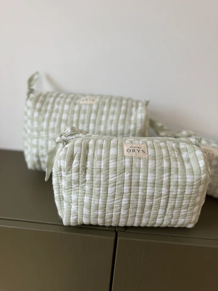 Trousse de beauté ou de toilette en tissu matelassé vichy, taille au choix - Ysé menthe