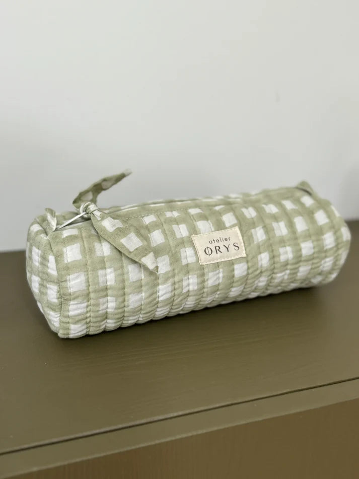 Trousse à crayons matelassée en tissu Indien vichy modèle Ysé vert menthe