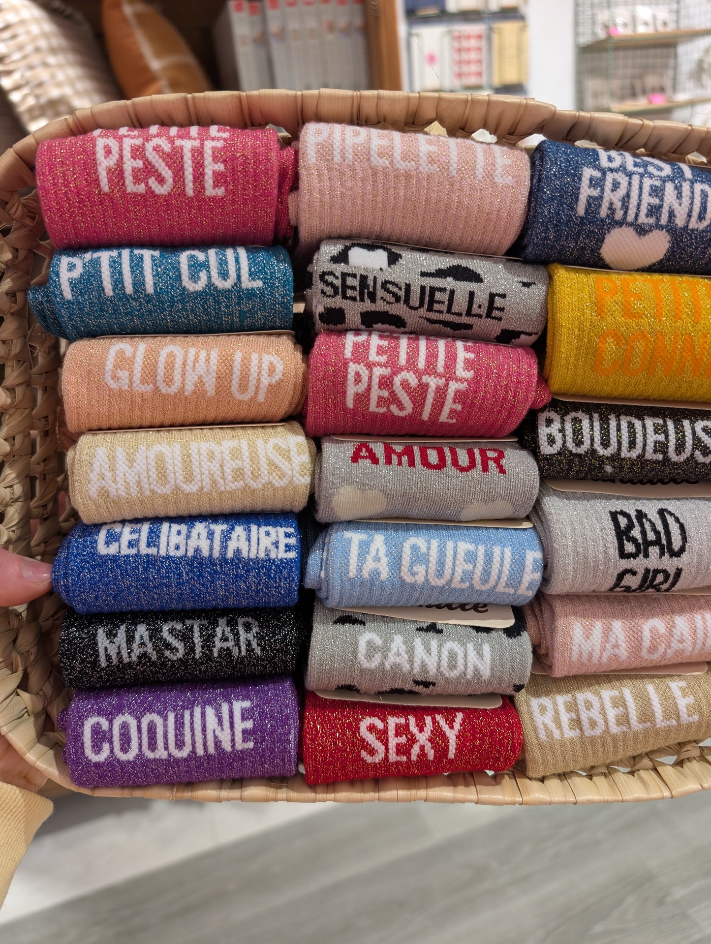 Chaussettes à paillettes – le petit cadeau qui fait sourire