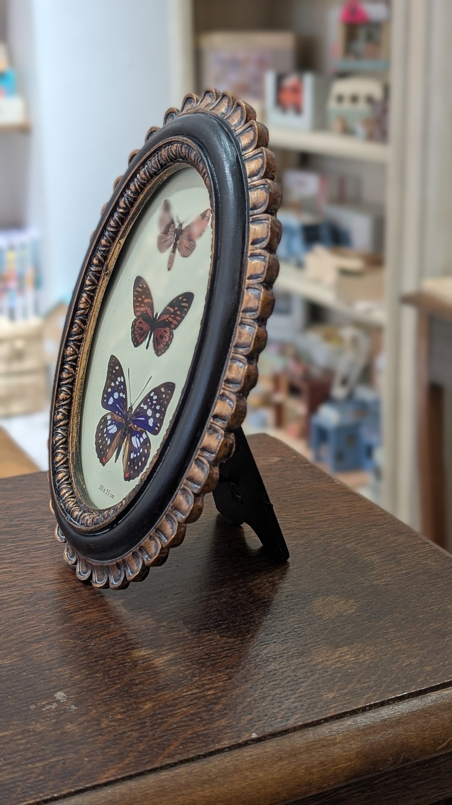 Cadre Orné - Fleur Noir/Doré Ovale