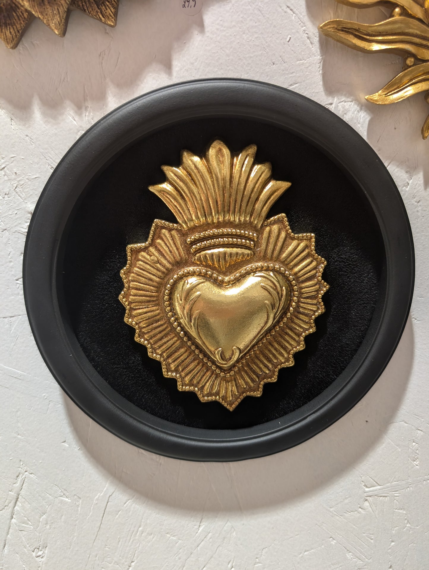 Décoration murale velours ex-voto