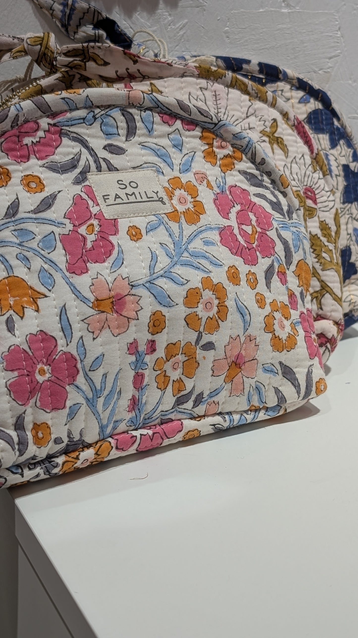 Trousse Matelassée Maquillage - Blanc, Bleu & Rose